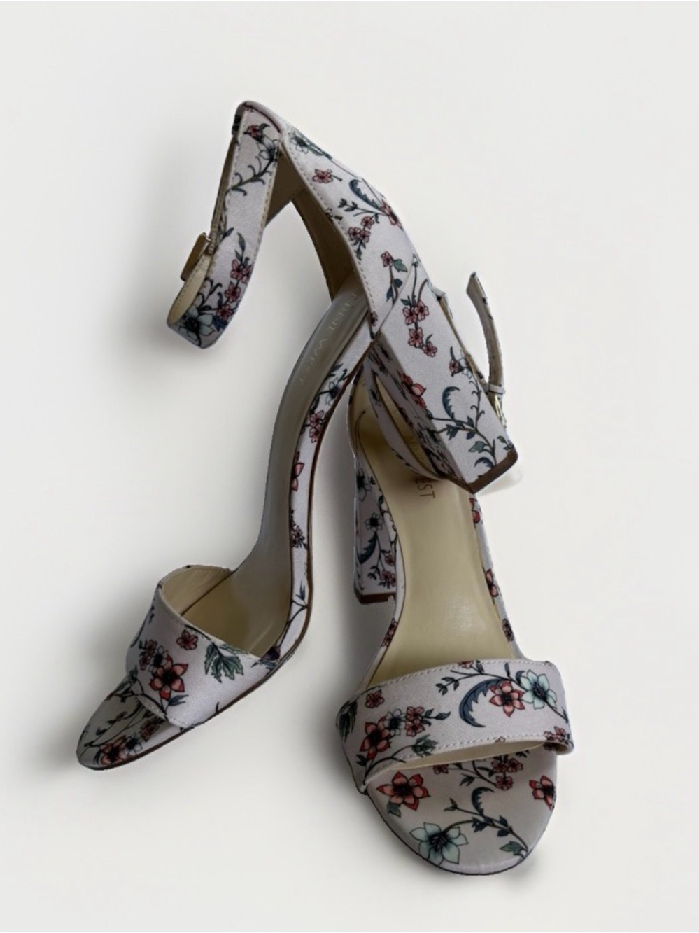 Nine West Abrah Floral Block Heels 7.5 M Sandals Shoes Homecoming Wedding Guest